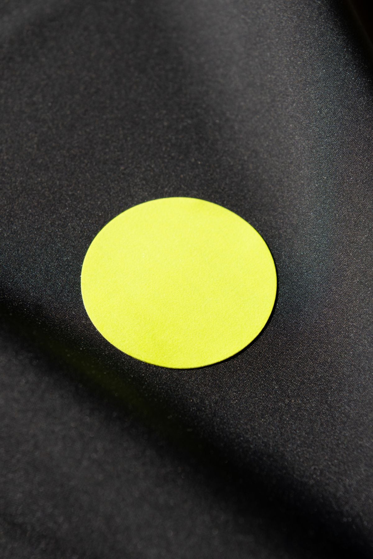 Heijastava keltainen HiVis tekstiilipaikka